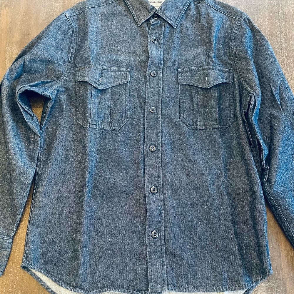 Taylor Stitch Saddler Shirt in Dark Navy Twill - S - 38